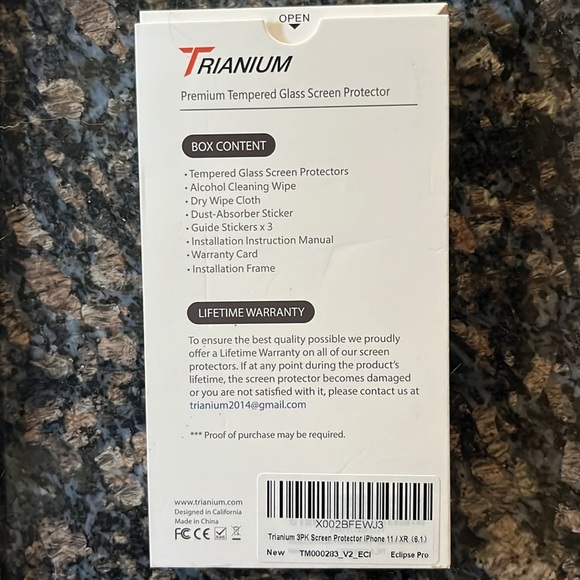 One iPhone 11 premium tempered glass screen protector - Picture 2 of 2